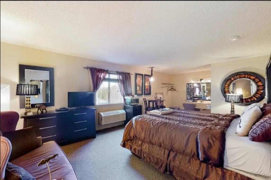 Suite Dreams 101 - Tradewinds Eureka Springs Eksteriør billede