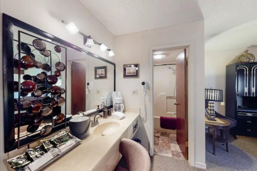 Suite Dreams 101 - Tradewinds Eureka Springs Eksteriør billede